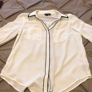 Women’s dress shirt